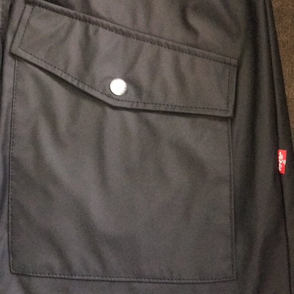 Levi’s black raincoat - Picture 4 of 7